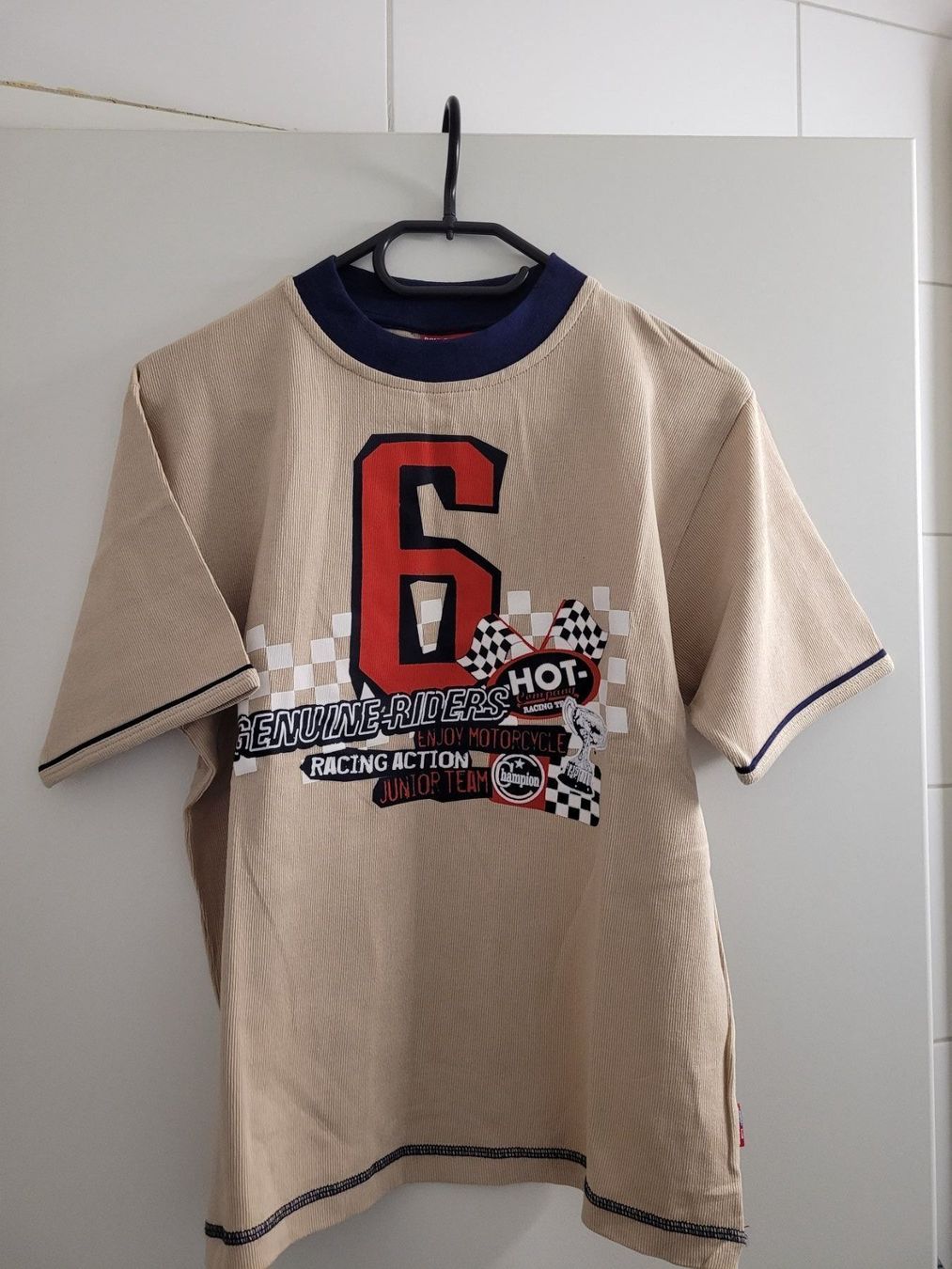 Camicie, T-shirt & Polo: T-shirt – Usato da Biel/Bienne venduto da Leila32