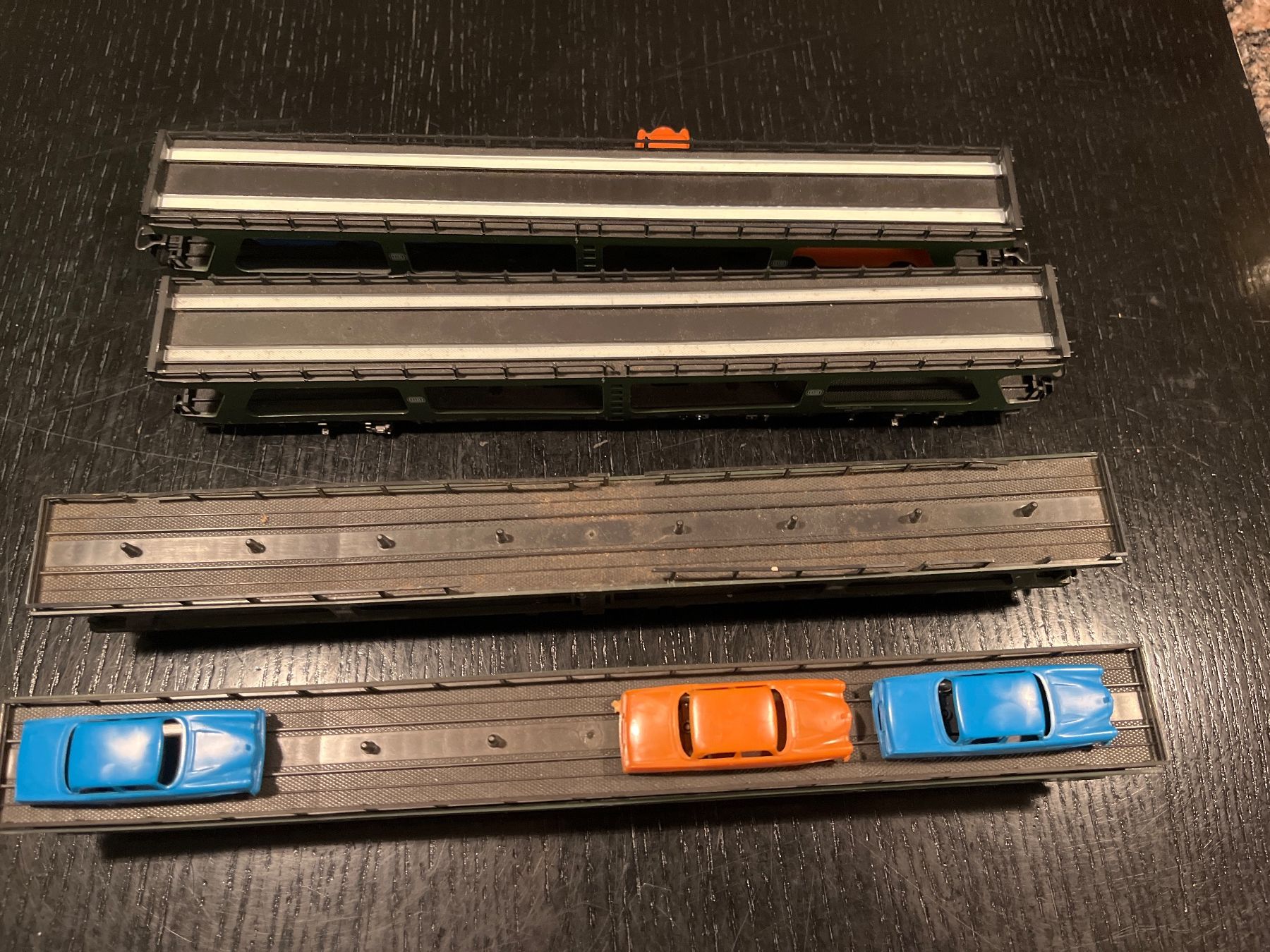 Trains électriques: 4 Modellauto Transporter Wagen – D'occasion à Spiegel b. Bern par Burdicrew 4