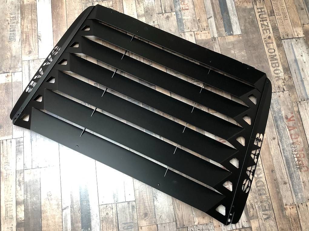 Alle Autoersatzteile: Replica rear window shadow Louver SAAB 900 Classic Hatchback – Gebraucht aus Fenil-sur-Corsier von HEMIsphere_Garage