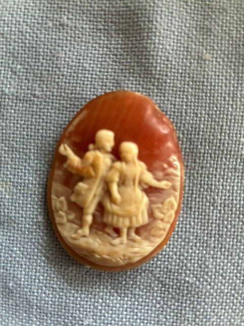 Spille & Fermagli: CAMéE NACRE SUR AGATE – Usato da Evilard venduto da nenette01