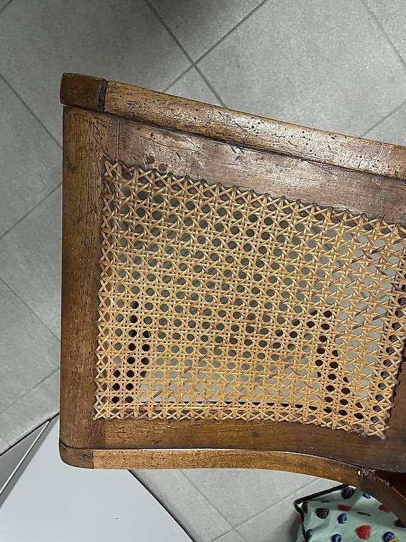 Chaises: Stuhl antik  – Défectueux à Adliswil par michelle999