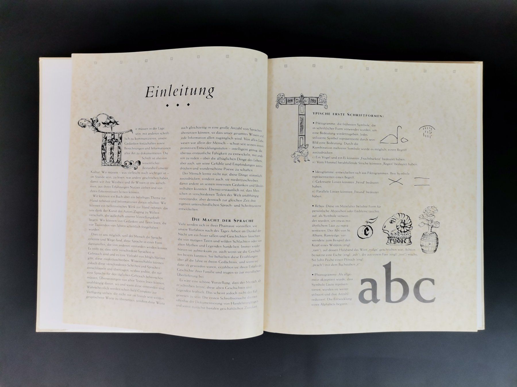 Libri: BUCH Mittelalterliche Schmuck – Usato da Schaffhausen venduto da Restwert_SH 2
