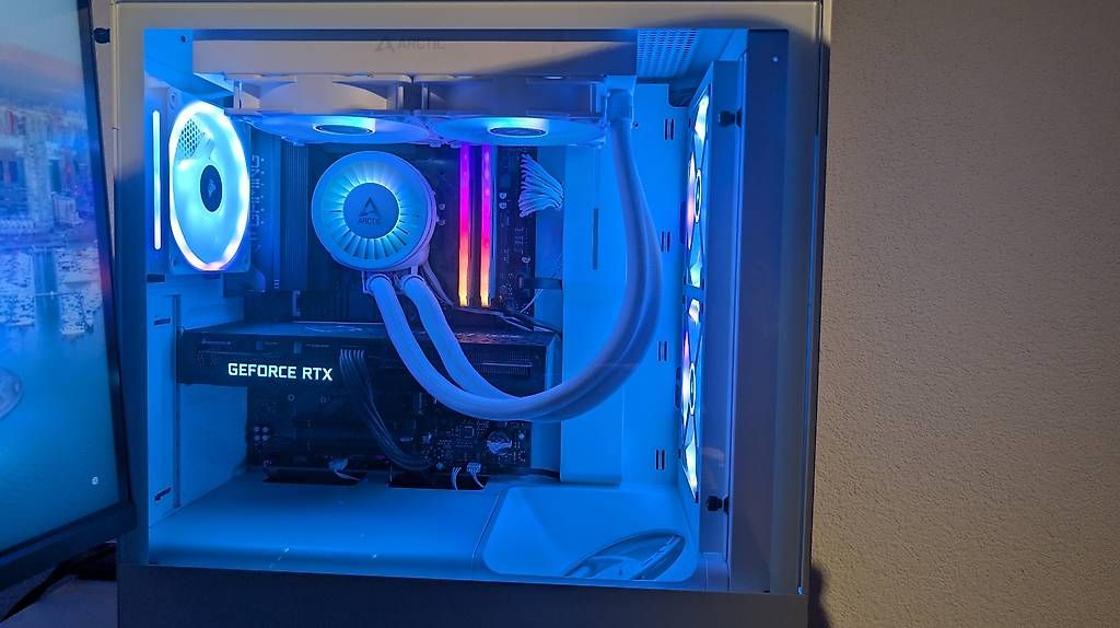 PCs: GAMING PC – D'occasion à Kallnach par RM96