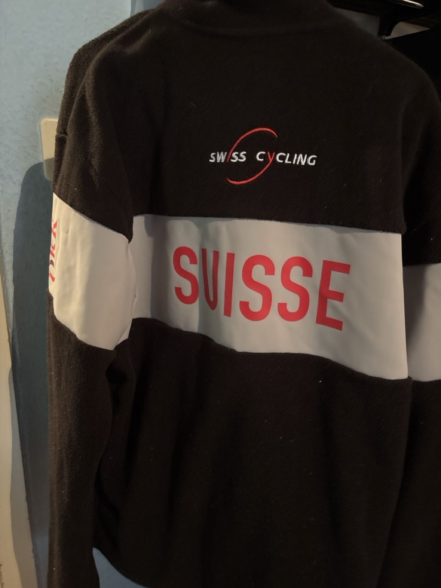 Assos Giacche: Jacket Assos Swiss Cycling – Nuovo (secondo la descrizione) da Bassecourt venduto da arn_cgl2 1