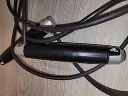Springseil Adidas schwarz silber gebrauchter Zustand