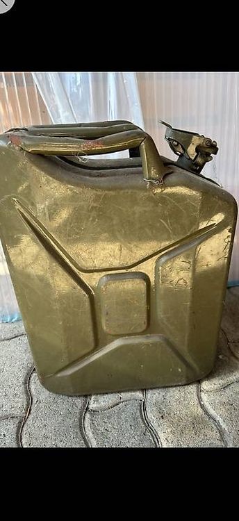 Taniche per benzina: Benzinkanister 20 Liter – Usato da Pfaffnau venduto da sonnenbulme 1