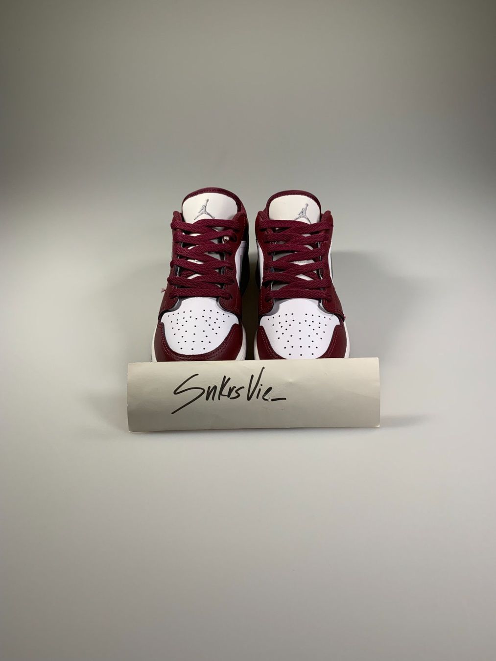 Scarpe da uomo: Jordan 1 Low Bordeaux (GS) – Nuovo e nell'imballaggio originale da Thörishaus venduto da SnkrsVie 4