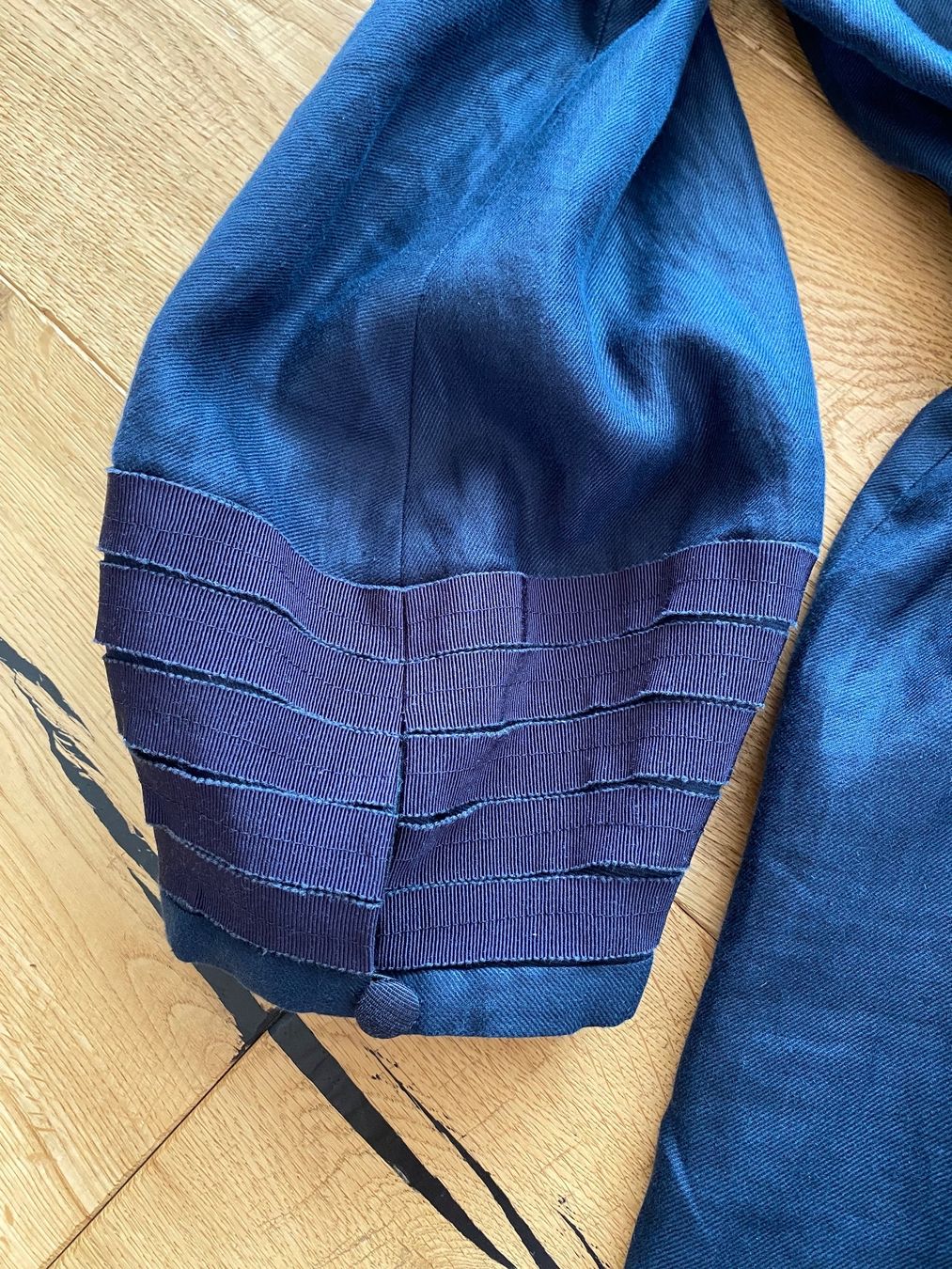 Armani Vestiti: GIORGIO ARMANI Leinenkleid – Nuovo (secondo la descrizione) da Ittigen venduto da 132465 4