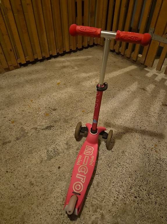 Kickboard: Micro Mini Trotinett – Usato da Wettingen venduto da mil_hrs8 4