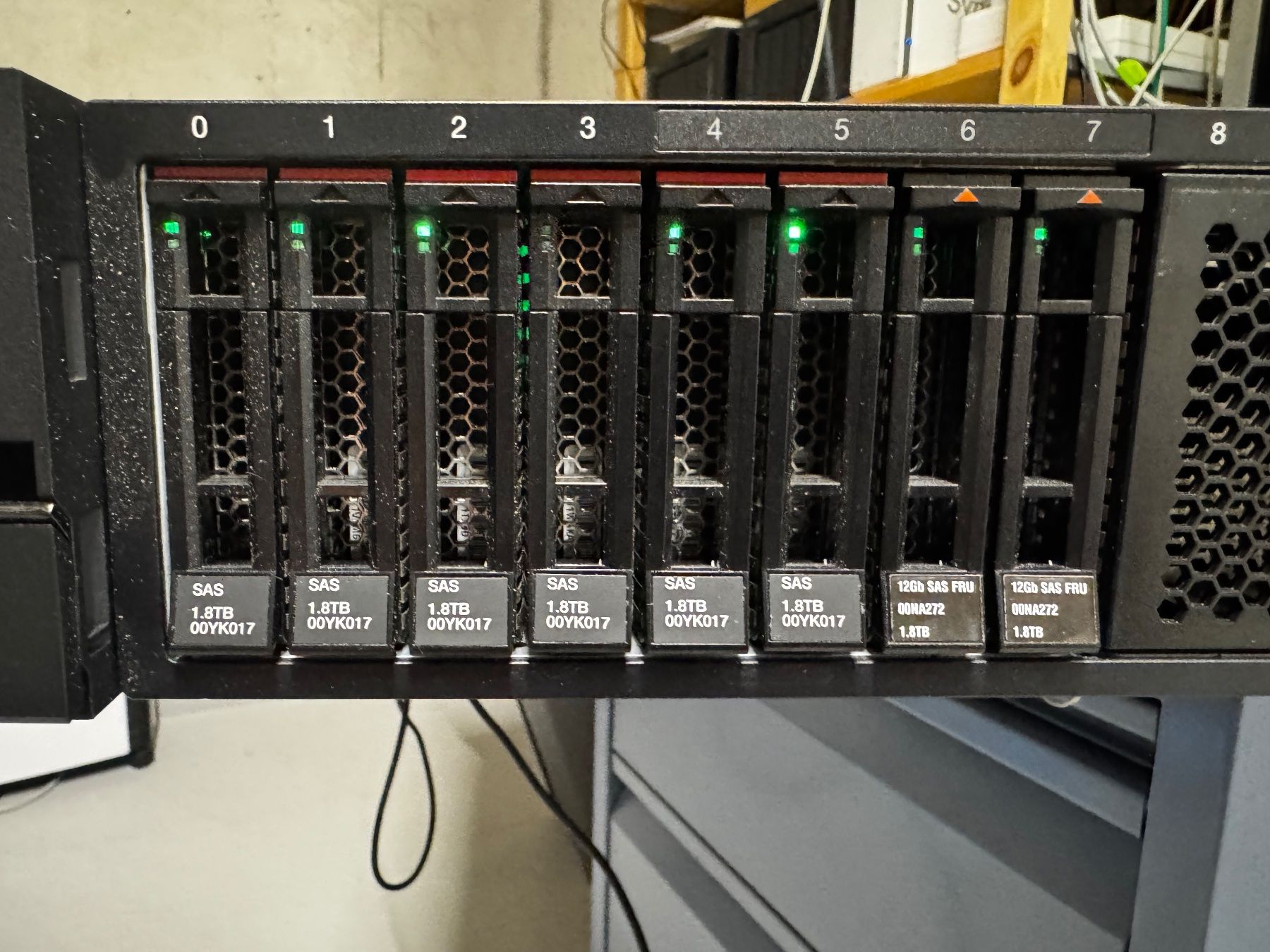 Lenovo Server: Server Lenovo SR650 – Usato da Villmergen venduto da leo_b8yj 1