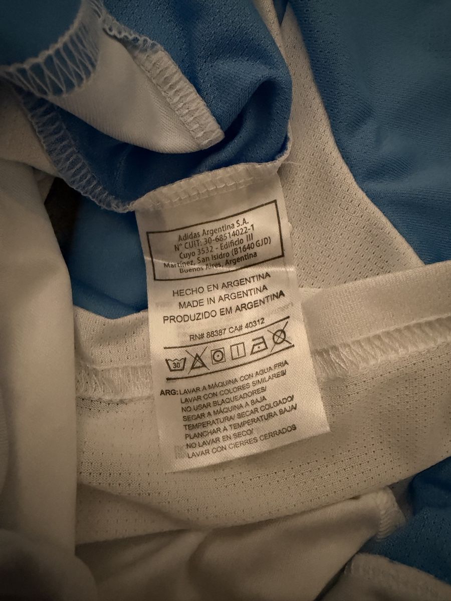Adidas Canottiere & Pantaloni: Original Argentinien Messi Heimtrikot – Nuovo (secondo la descrizione) da Zürich venduto da pab_7gfs 4