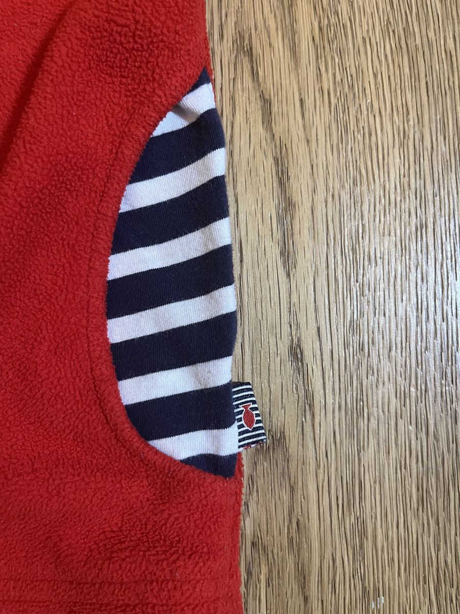 Maglioni & Felpe: 128cm Quality Fleece Jacket, 8A, Red & Navy – Usato da Zürich venduto da Alex.Zurich 4