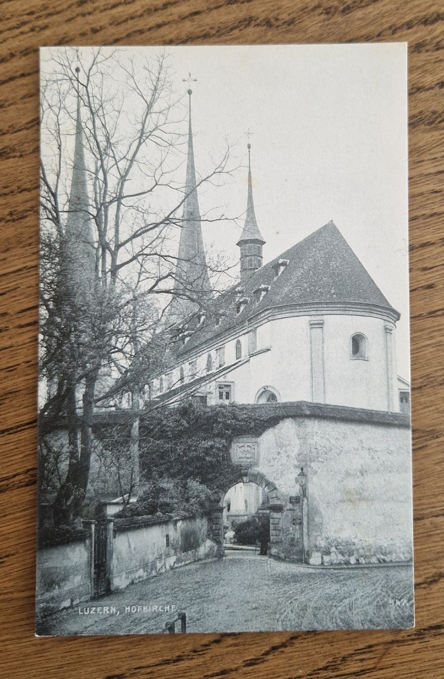 Cartoline postali: Hofkirche Luzern – Usato da Ebikon venduto da Donar50