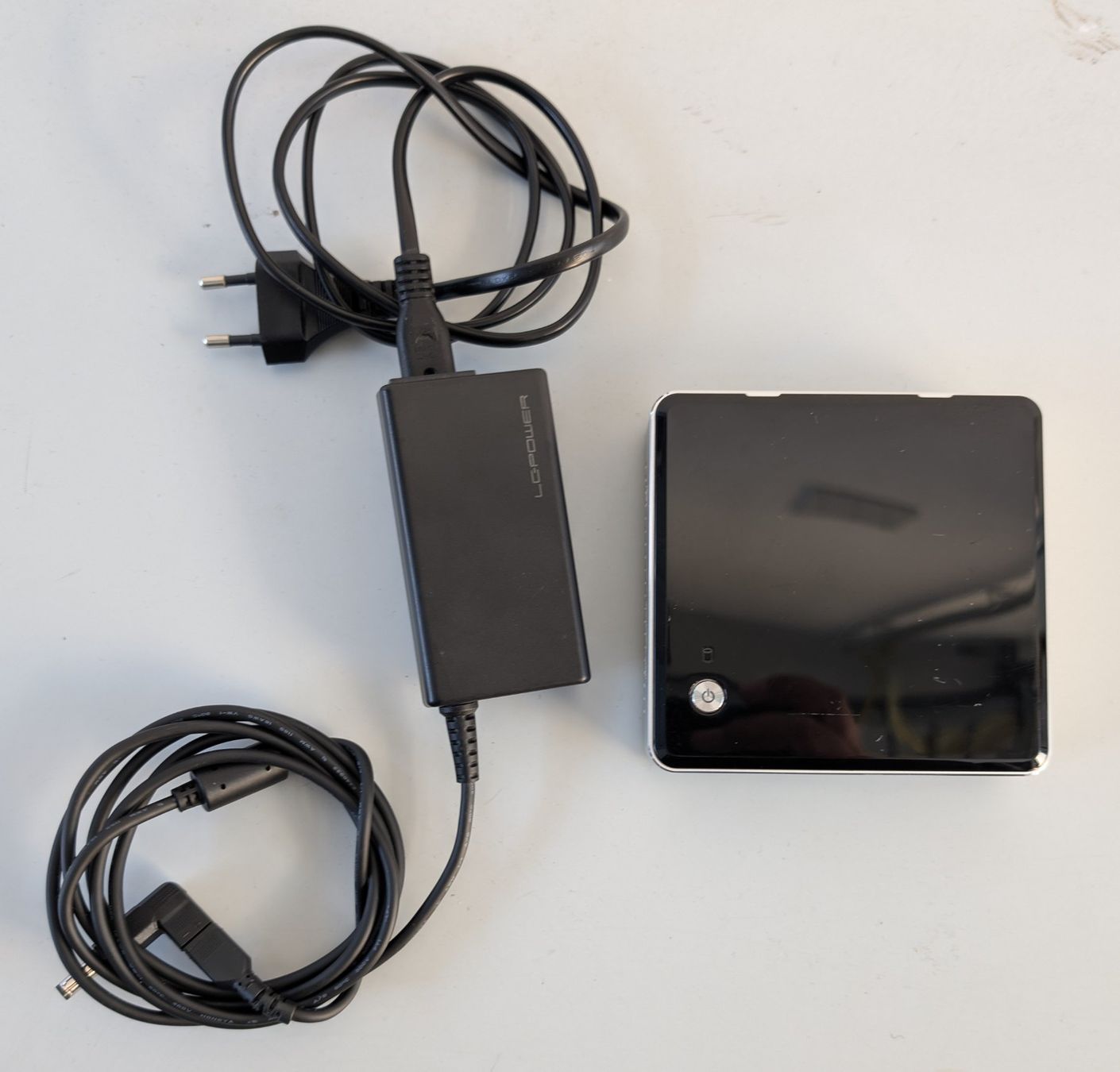 Intel PC: Intel NUC Kit NUC6i3SYK – Usato da Dietlikon venduto da ComdatAG