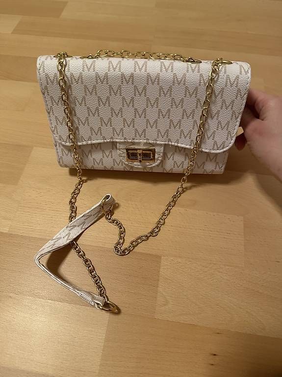 Borse da donna: Handtasche weiss – Usato da Herisau venduto da Fashionata0609 1