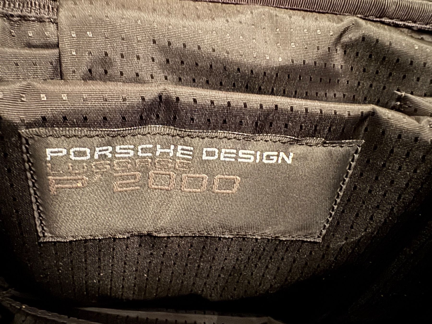 Porsche Borse: Porsche Design - pochette de transport – Nuovo e nell'imballaggio originale da Zürich venduto da lcg_898x 2