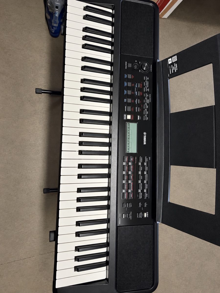Yamaha Strumenti musicali: Yamaha Piano – Nuovo (secondo la descrizione) da Niederbipp venduto da ced_2jtt 1