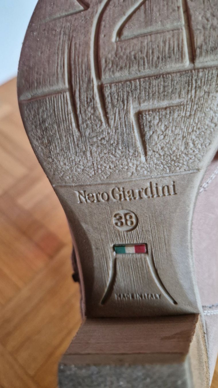 Scarpe da donna: Bottines Femme Beige – Usato da Genève venduto da car_2wpt 4