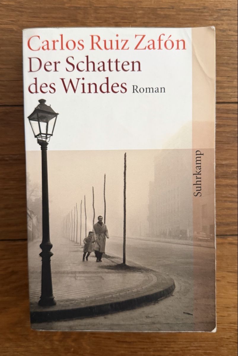Libri: Der Schatten des Windes - Carlos Ruiz Zafón – Usato da Moosseedorf venduto da smushpuff