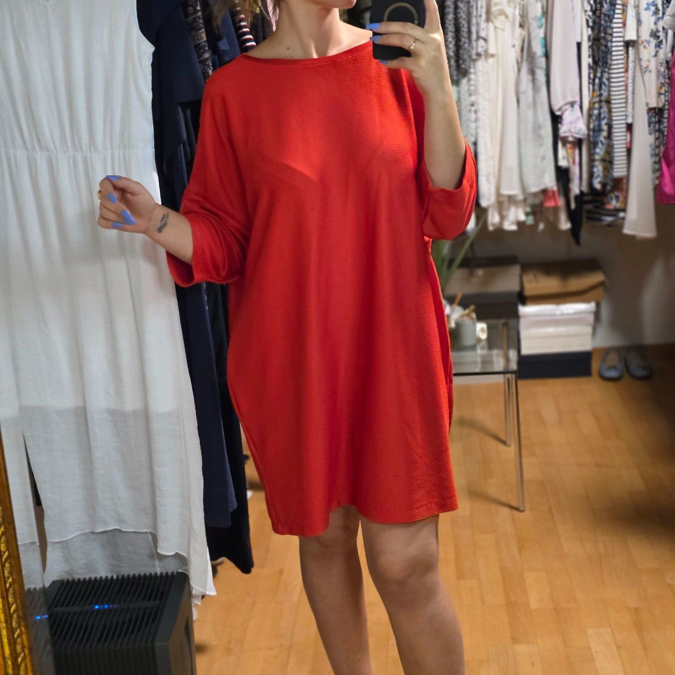 Tuniche: Rotes Tunika/ Kleid Gr. 2XL – Usato da Wald ZH venduto da CapLux 2