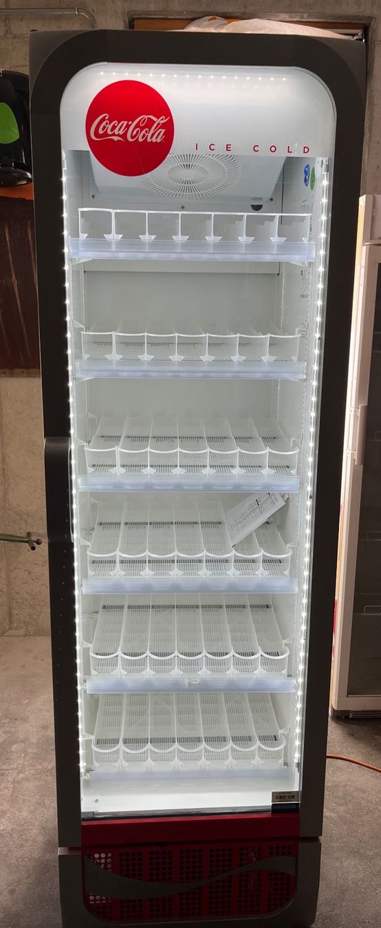 Coca-Cola Frigoriferi: Getränkekühlschrank (Neuwertig) – Usato da Grüsch venduto da Affenarsch