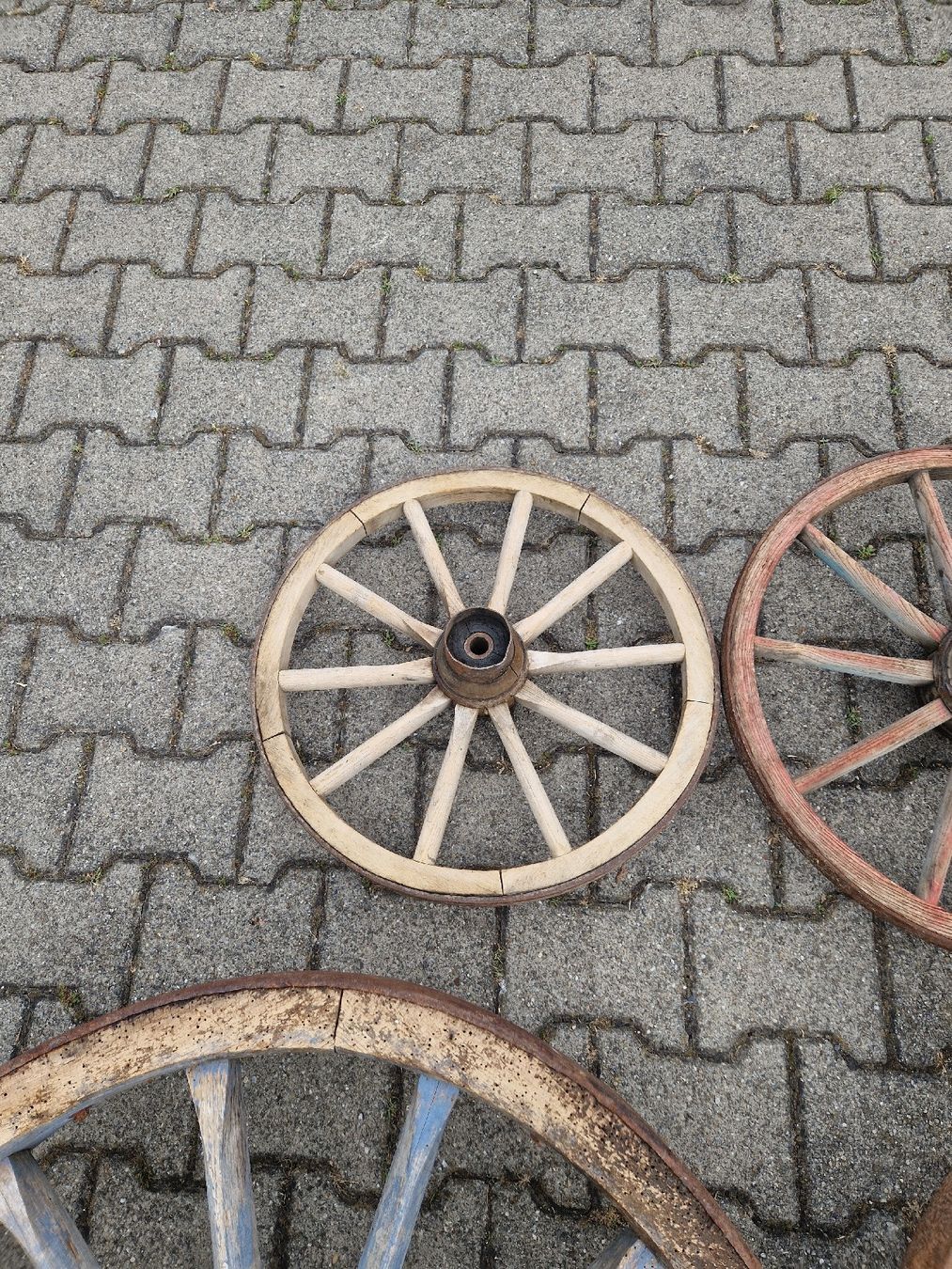 Pneus & Kompletträder: Alte Holzräder – Defekt aus Grosswangen von lar_9lz7 3