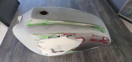 Tank vermutlich Kawasaki KZ440/650 aus den 80er