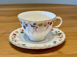 Royal Doulton « Canterbury » H4965 – tasse & soucoupe