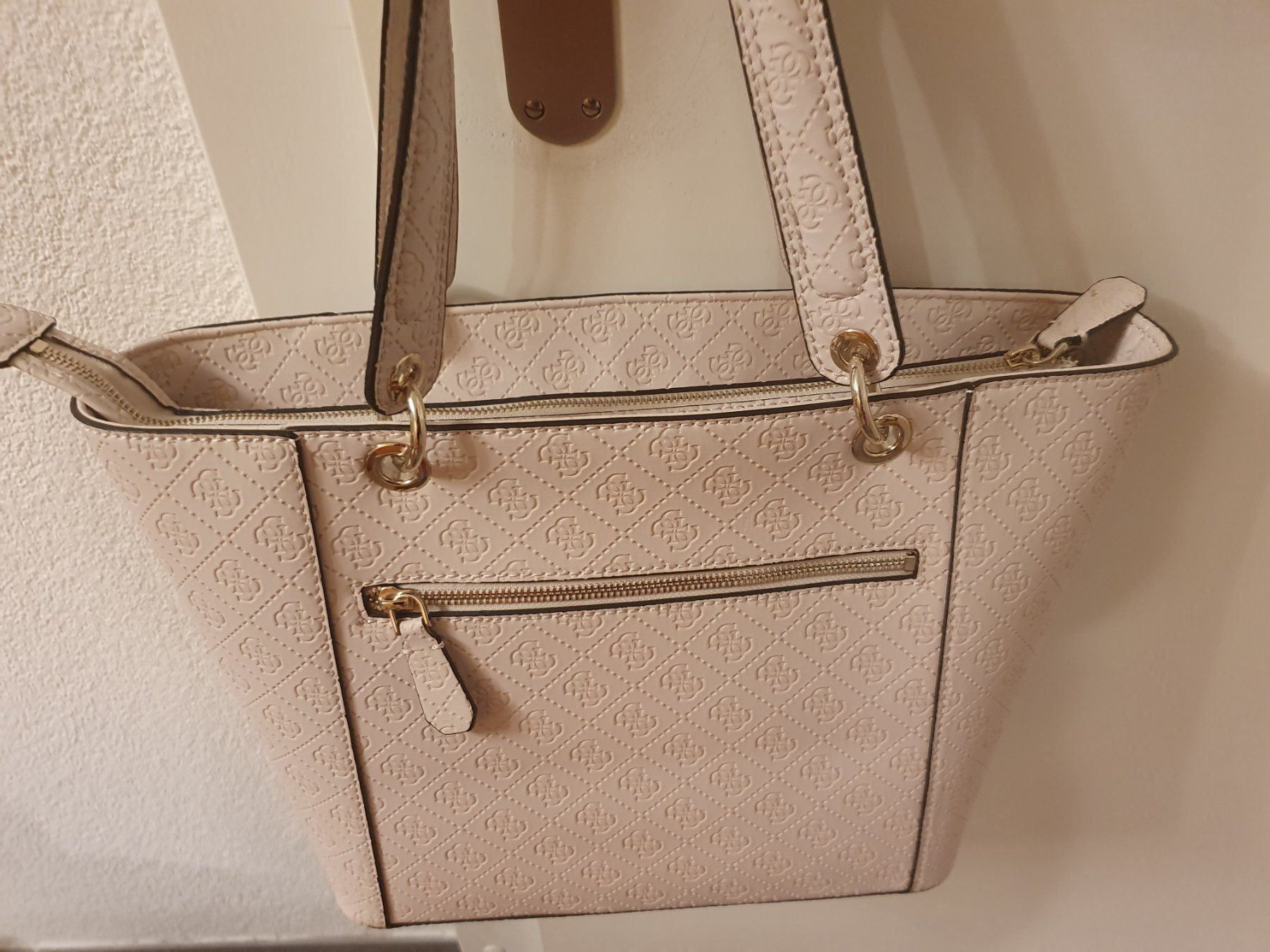 Guess Taschen für Damen: Guess Handtasche – Neu (gemäss Beschreibung) aus Thalwil von Briscolina 2