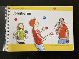 Jonglieren - Bälle kunstvoll jonglieren lernen