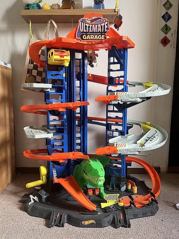 Giocattoli: Hot Wheels Ultimate Garage – Usato da Künten venduto da Fannyli84