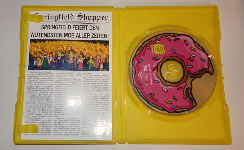 Tutti i DVDs: DIE SIMPSONS  -  Der Film  (DVD) – Usato da Dietlikon venduto da Web-Trader 3