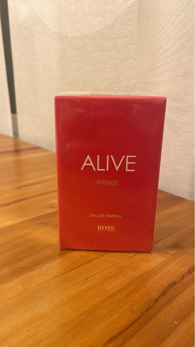 Hugo Boss Profumi & Eau de Toilette: Boss Alive Intense Eau de Parfum - 50ml - Neu & Original – Nuovo e nell'imballaggio originale da Wil SG venduto da Wanessamoccia17