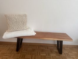 Sitzbank aus Akazienholz neuwertig