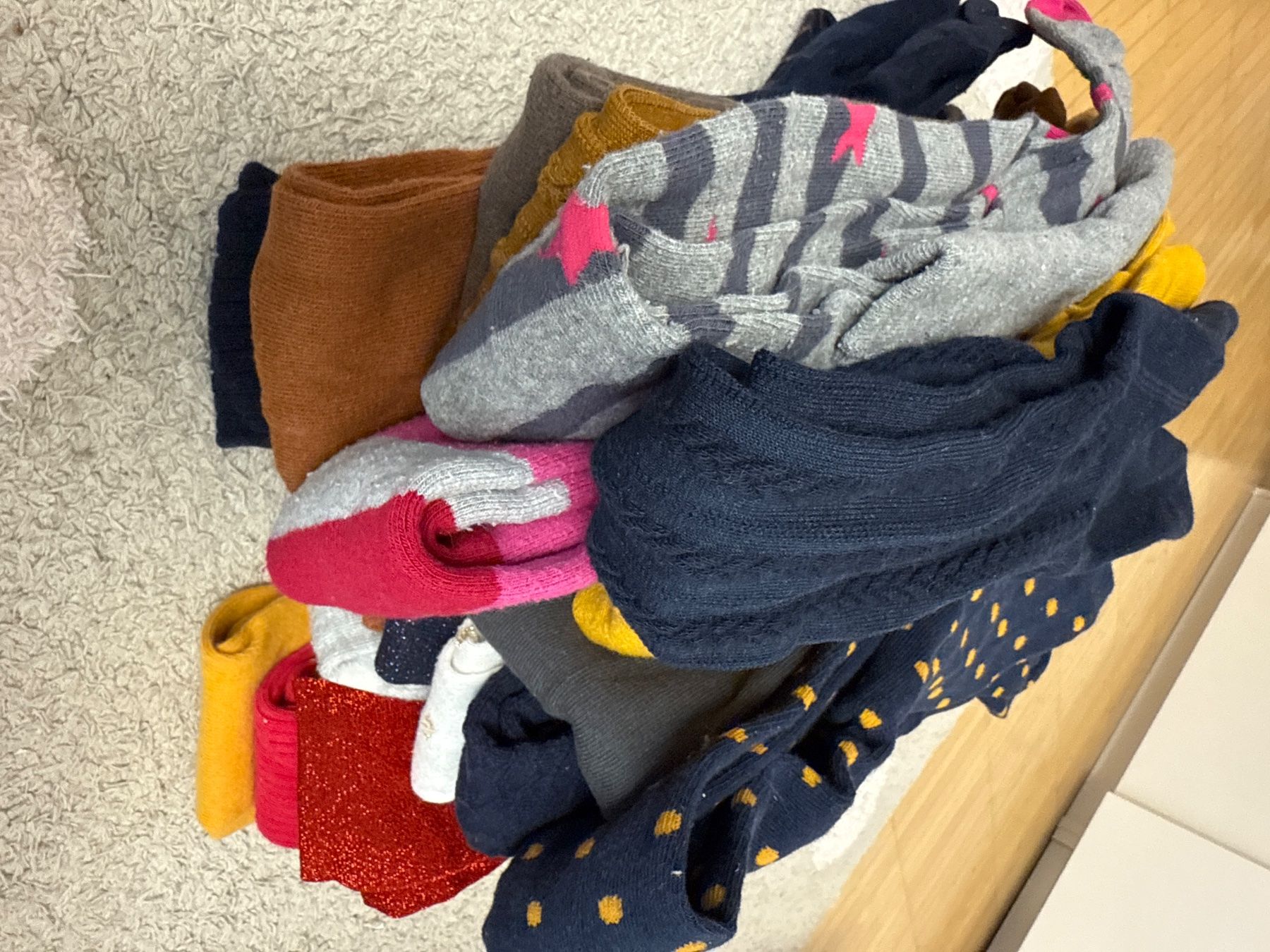 Collant & Leggings: Strumpfhosen Gr. 27-30 – Usato da Himmelried venduto da Dievole