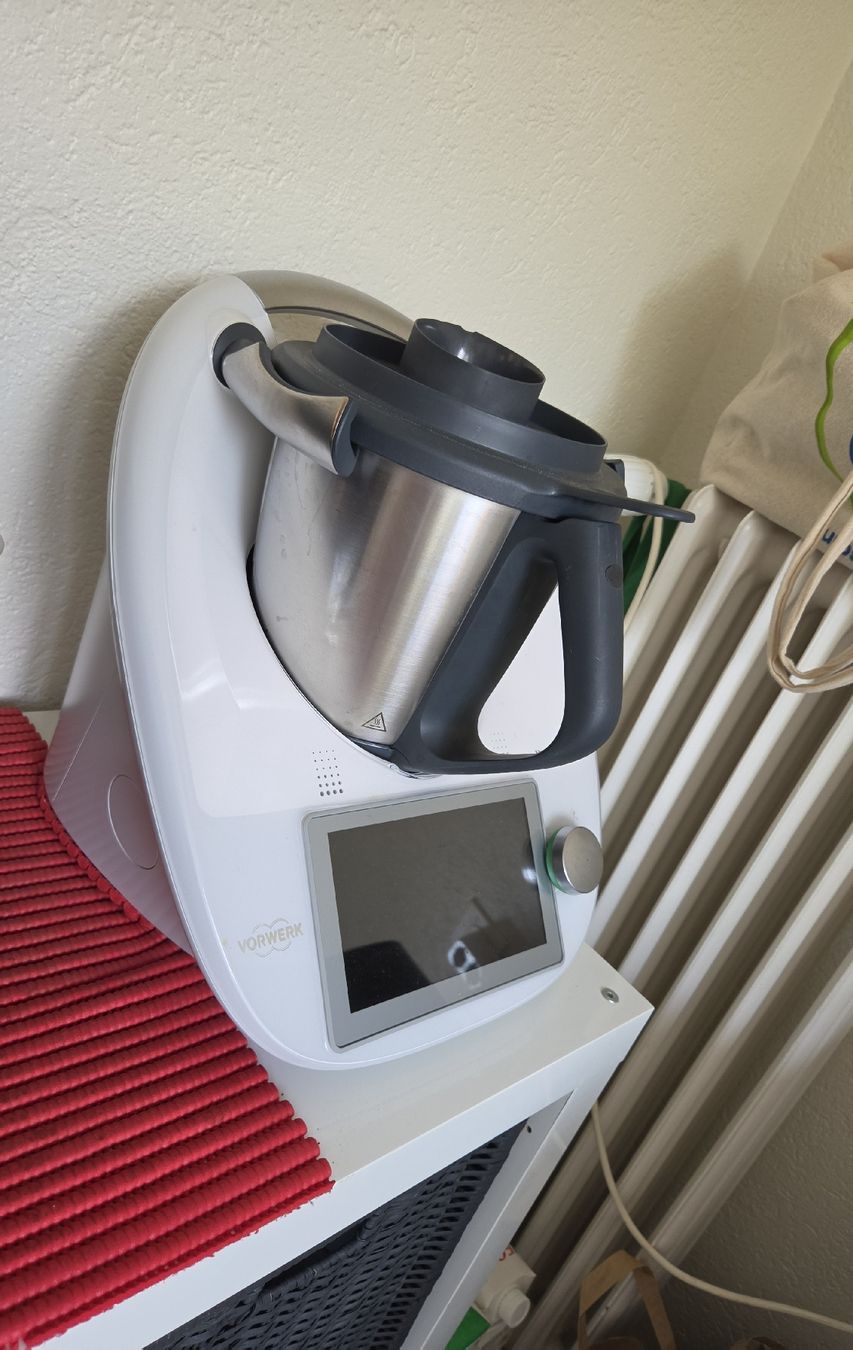 Thermomix Elettrodomestici da cucina: ThermomixTM6 – Usato da La Tour-de-Peilz venduto da Fkarimu 2