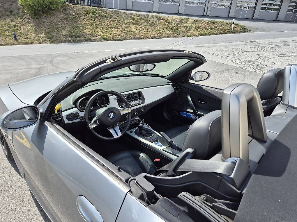 Automobili: BMW Z4 e85 3.0 SI  – Usato da Sion venduto da 5p4hn1 1