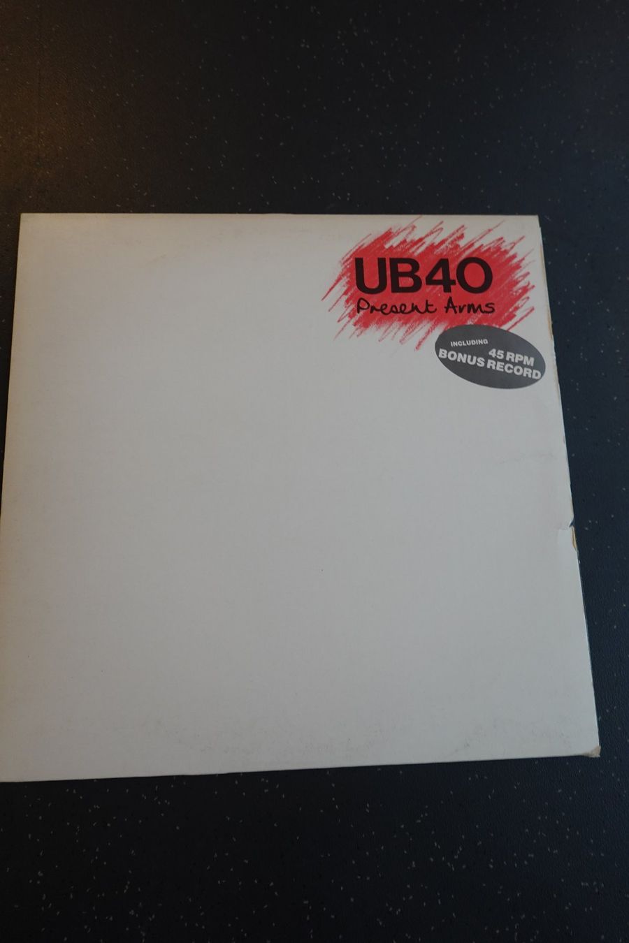 Dischi in vinile: Schallplatte von UB40 Present Arms - Vinyl – Usato da Jona venduto da JOberg_25