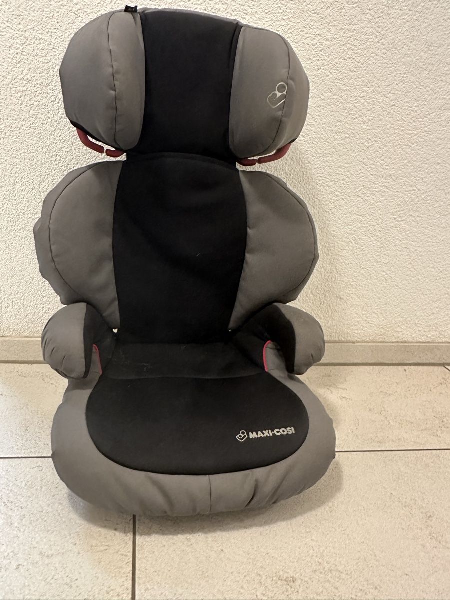 Maxi-Cosi Seggiolini per auto: Kindersitz Maxi Cosi – Usato da Illnau venduto da breitensteinstrasse
