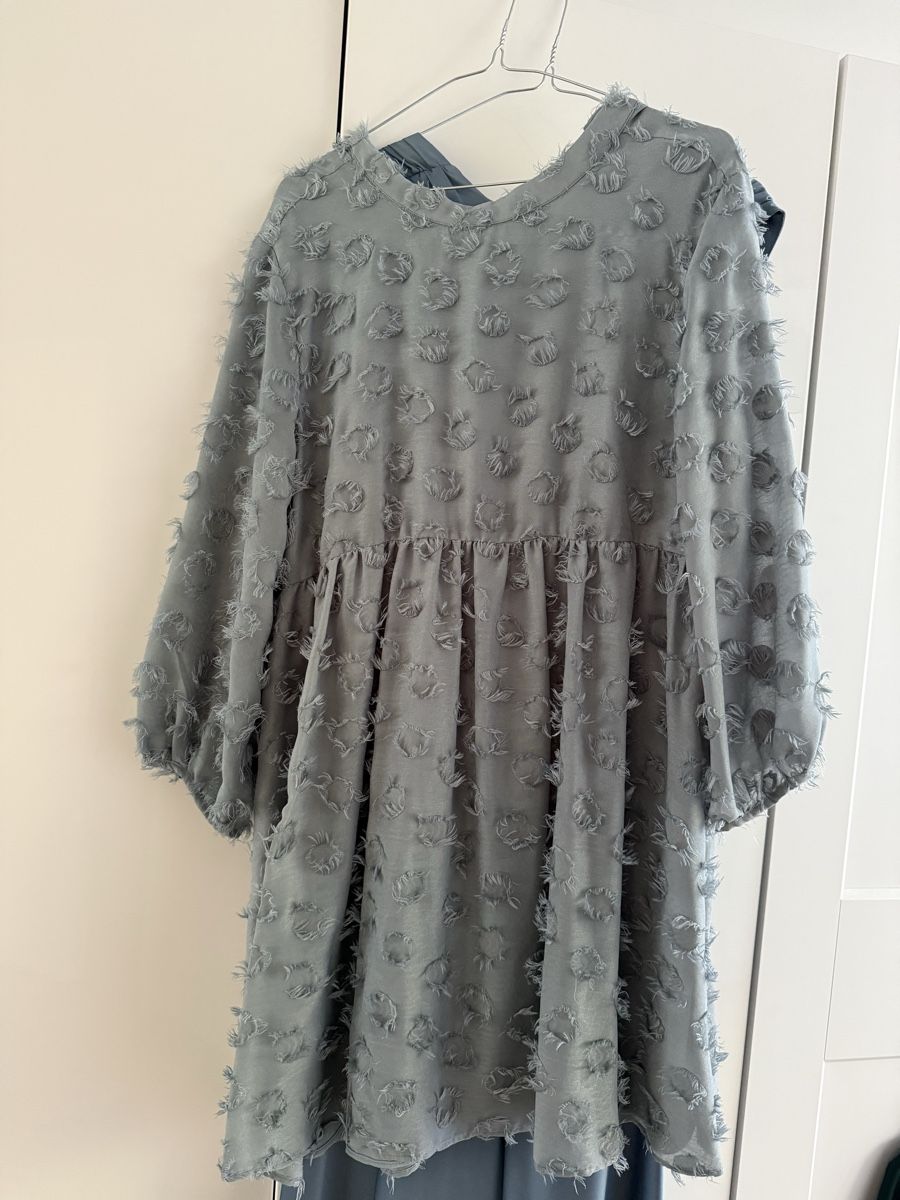 Zara Robes: Kleid Zara – D'occasion à St. Gallen par merjemahusic