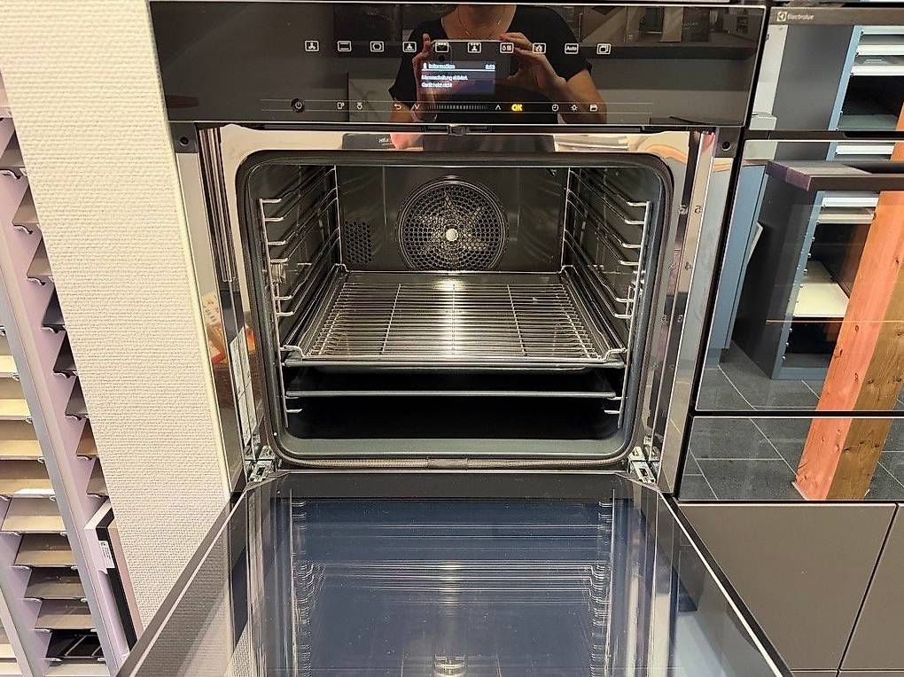 Backöfen: Miele Backofen H7464-60BPX Schwarz – Neu und originalverpackt aus Altstätten SG von Andrea_71 2