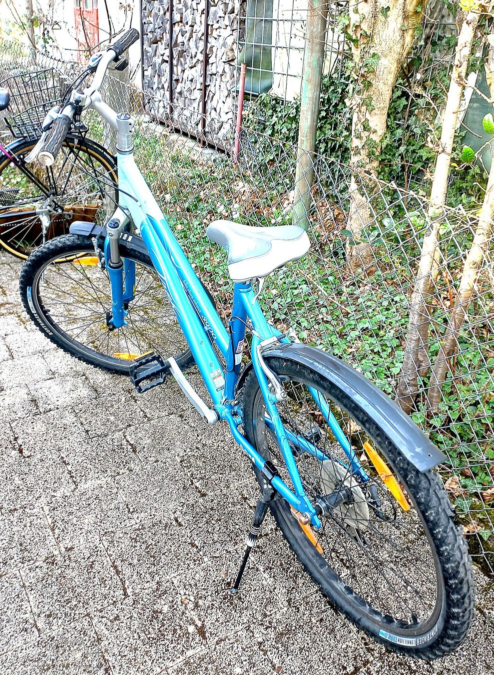 Velos: Damen / Mädchen Mounten Bike – Gebraucht aus Baar von 2cvbaar 1