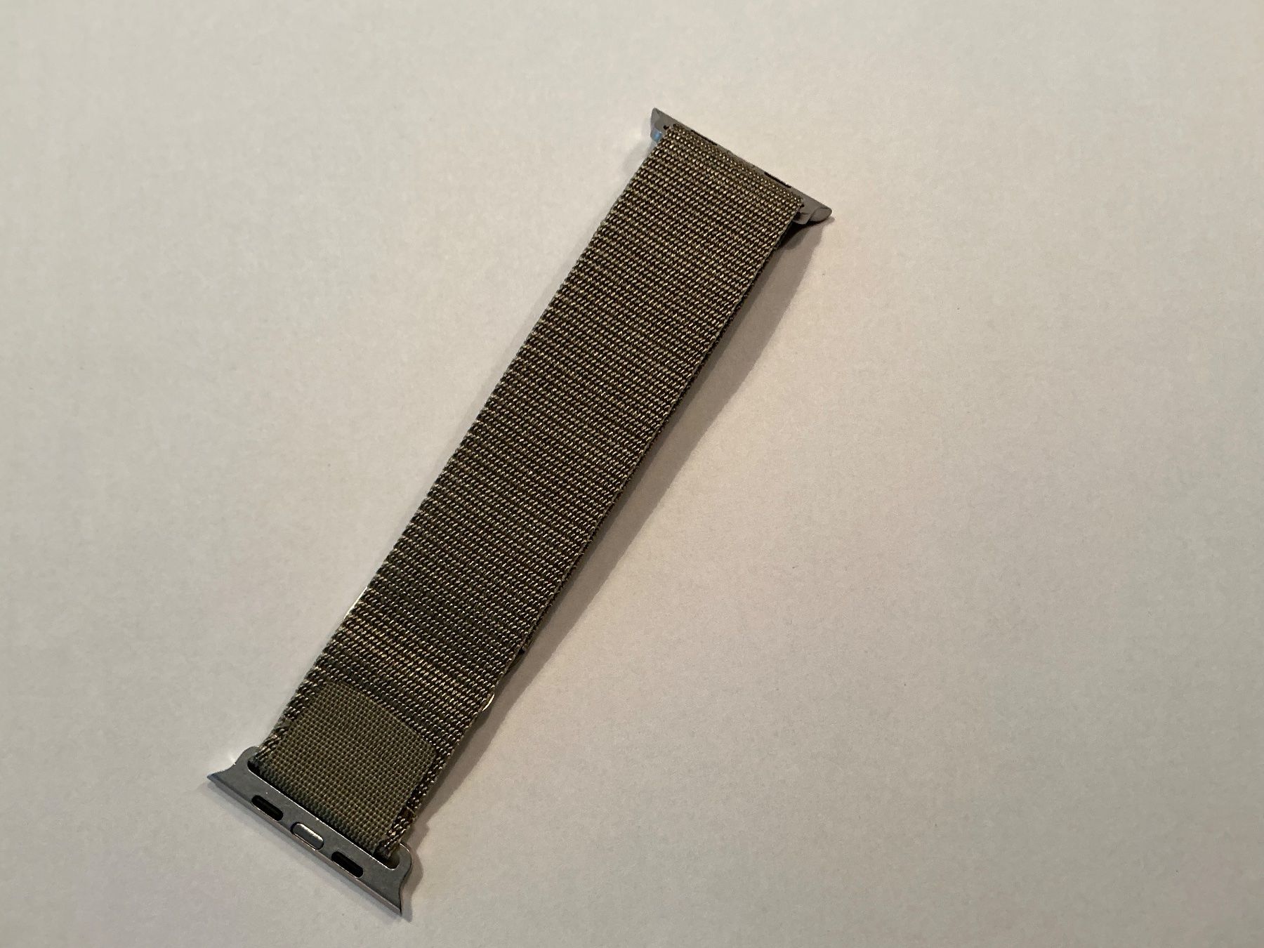 Apple Armbänder & -reifen: Apple Watch Alpine Loop Olive 15 Olivgrau - 49mm – Neu und originalverpackt aus Dietikon von BeKind2UMind 3