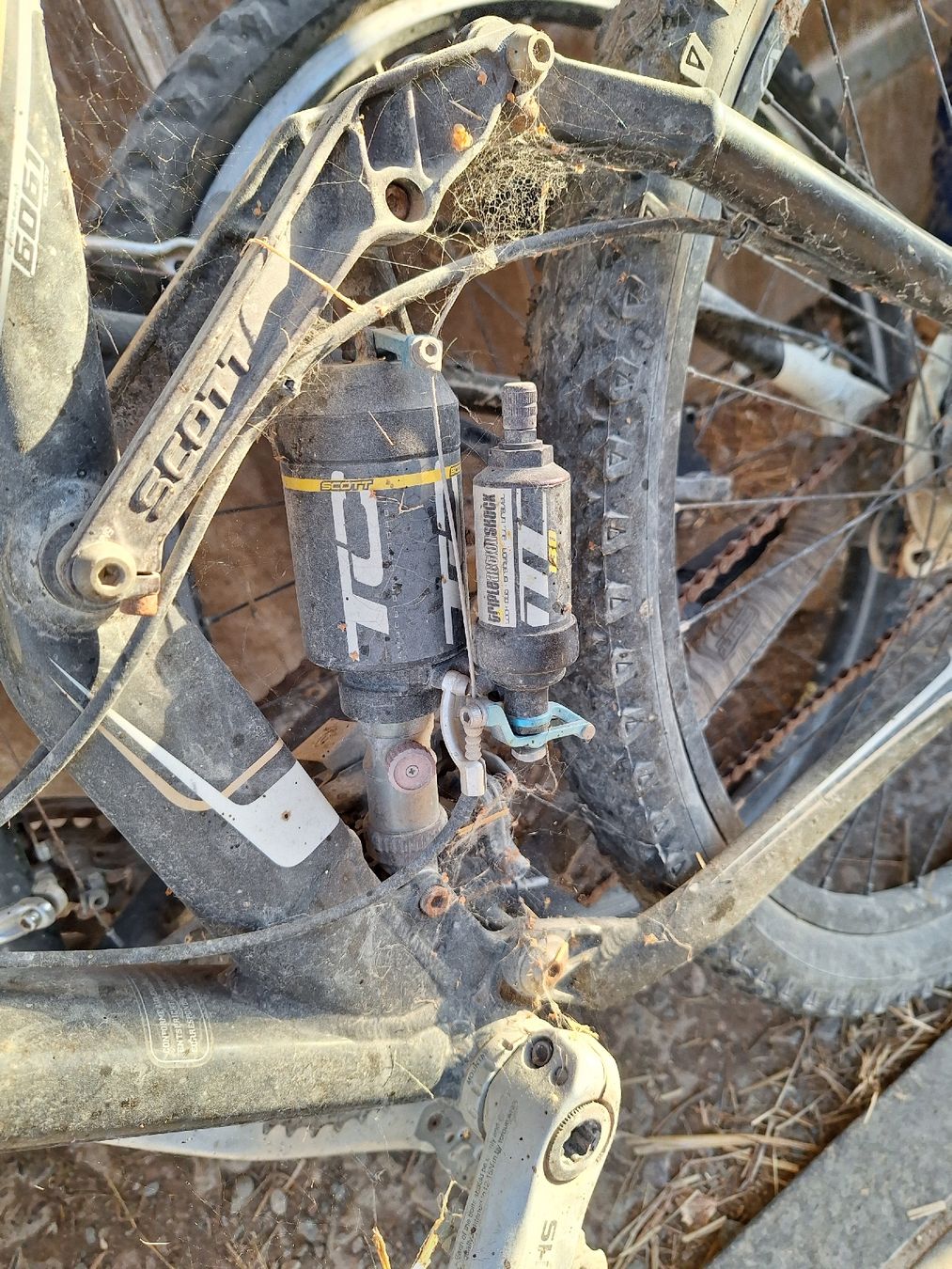 K2 Biciclette: 2 Mountainbike K2 und Scott  – Difettoso da Rüeterswil venduto da Summervagel 7