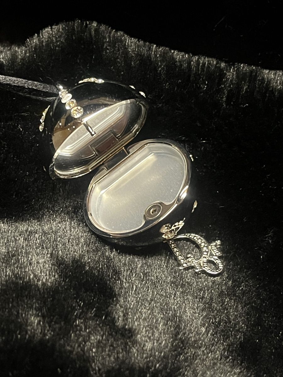 Dior Ciondoli: Dior – Nuovo (secondo la descrizione) da St. Gallen venduto da Viste 2