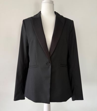 **NEU** Schwarzer Blazer, Gr. 36 - Zeitloser Klassiker