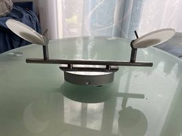 Zwei Doppelleuchten LED