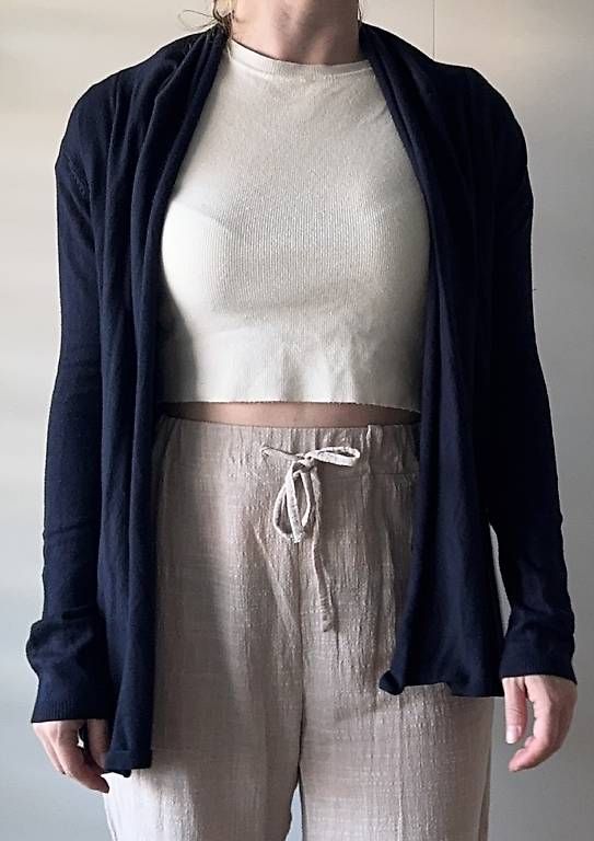 Vestes: Knut Cardigan dunkelblau Gr. 36 – D'occasion à Basel par R__Mueller 2