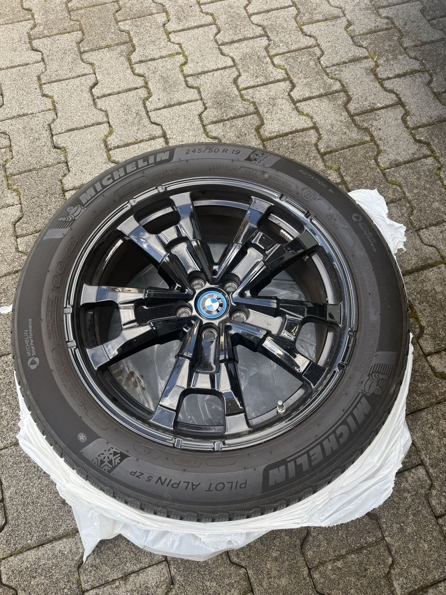 Pneumatici & Ruote complete: Winterrad BMW iX3  – Usato da Schlieren venduto da lacosta007