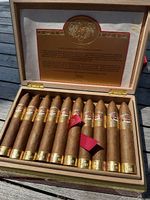Romeo & Julieta Linea de Oro Nobles Zigarren